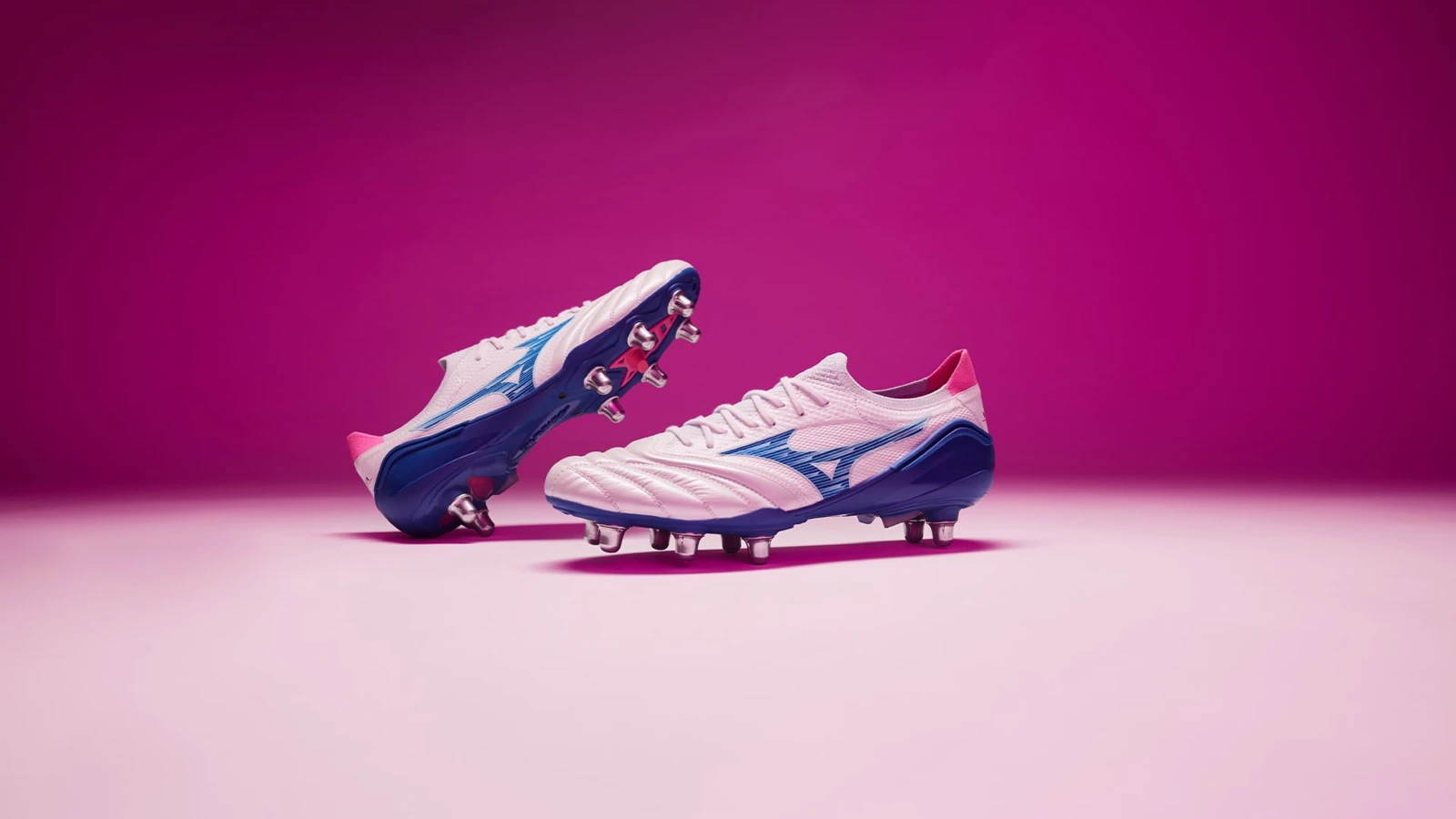 Mizuno Morelia Neo IV жаңа түспен оралды